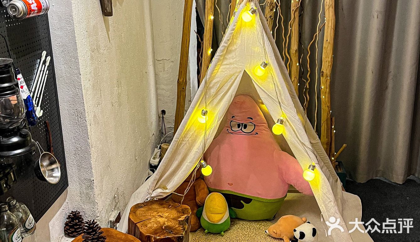 烟台榕里，⛺️榕树下的露营浪漫氛围感满满💯 