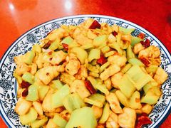 辣子鸡丁-北大地皖峰饭馆