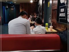 大堂-汉堡王(西直门凯德MALL店)