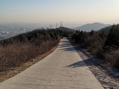 -鬼笑石后山停车场