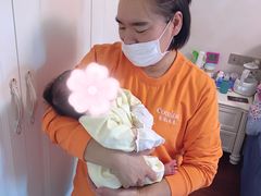 -爱的果实月嫂育婴师(世纪东方店)