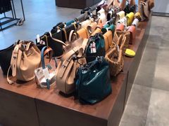 -URBAN REVIVO(上海中庚漫游城店)