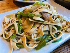 -河坝烧烤串城(银亭路店)
