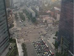 俯览闹市-成都仁恒格蓝柏薇酒店公寓