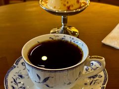 -Café Monson