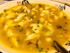 开胃酸菜鱼-渝信川菜(西单店)