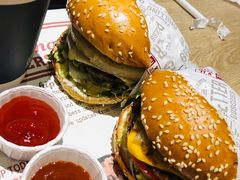 -The Habit Burger Grill 哈比特汉堡(爱琴海店)