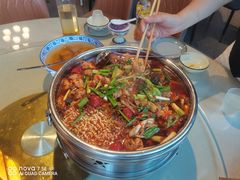 -牟记江湖重庆地标特色菜鱼蛋海鲜羊蝎子(巴南区黑金冠十多年好店)