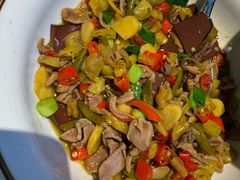 -费大厨辣椒炒肉(黄兴中心广场店)