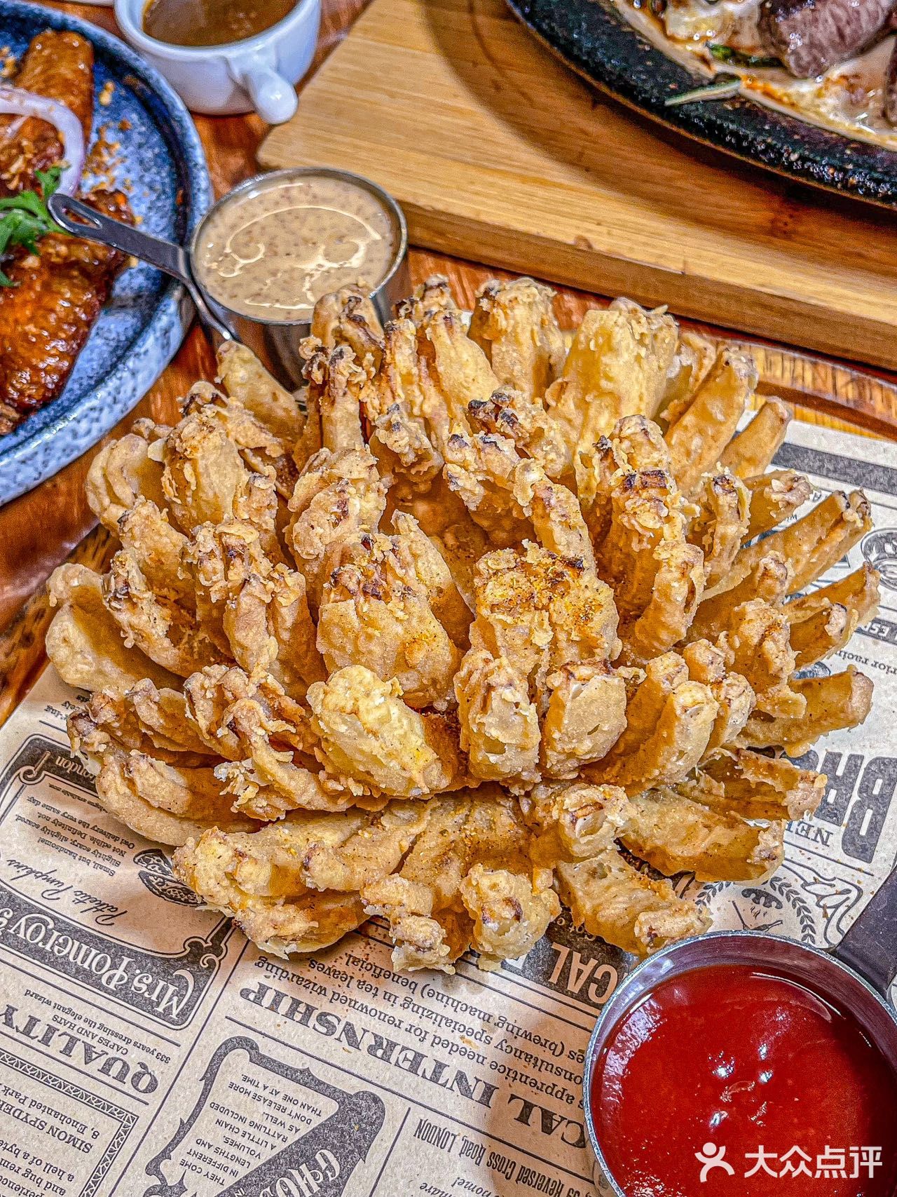 北京这家餐厅也太有圣诞氛围感了！！