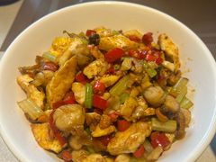 -湘西小馆(滨河路店)