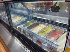 -极拉图·现制冰淇淋(大卫城店)