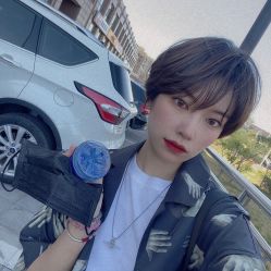 -BULB STUDIO 巴柏明星发型工作室