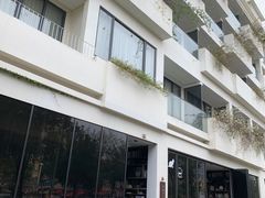 -阡陌上花园设计师民宿(深圳坪洲地铁站店)