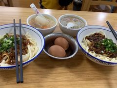 杂酱牛肉刀削面-清泉阁包子饺子·刀削面(五一店)