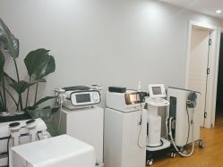 -茜茜美妍堂·华熙生物·甜朵体验中心