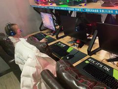 -网鱼网咖·电竞(南开百脑汇店)