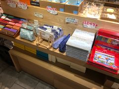 零售区-猫的天空之城概念书店(苏州诚品店)