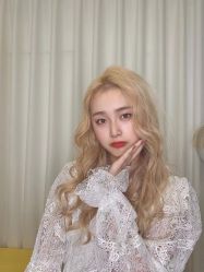 -Rise Hair上升造型