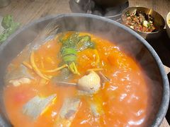 酸汤鱼-毛辣果·酸