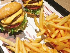 -The Habit Burger Grill 哈比特汉堡(复兴soho店)