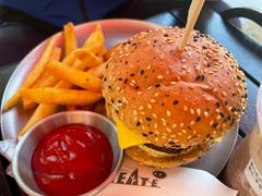 -J Create城市露营咖啡·简餐·宠物(上海动物园店)