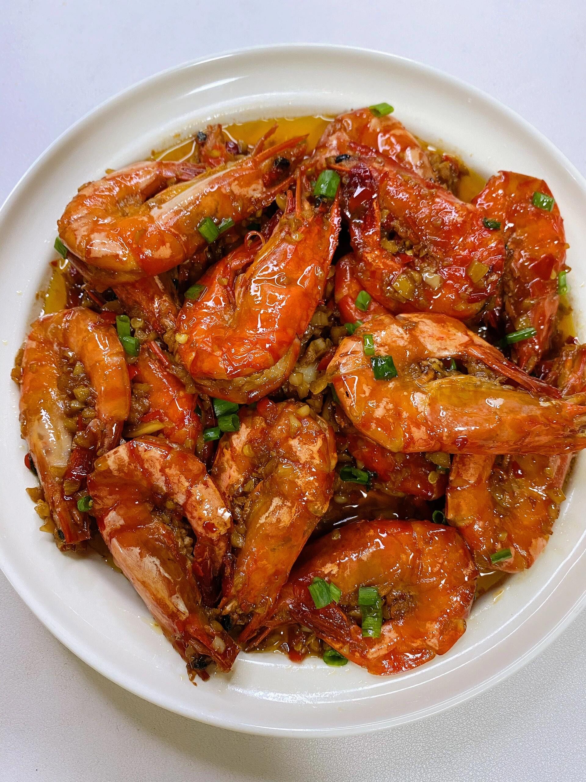 0元玩转这座城蒜蓉油闷大虾 好吃到舔手指 真的巨巨好吃