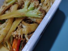干锅有机花菜-老头儿油爆虾·知味杭州(爱琴海购物中心)