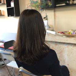 -茶发Salon·烫发染发理发