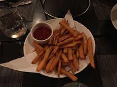 -WOLFGANG PUCK KITCHEN & BAR(迪士尼小镇店)