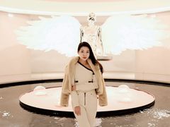 -涨巢·潮玩水疗局