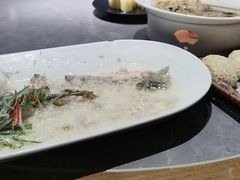 -吴越荣记苏州菜·松鼠桂鱼100%活鱼现做(斜塘老街店)