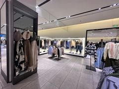 -URBAN REVIVO(佛山南海万达广场店)