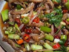 -街角等你.大连海鲜烧烤.经典铁板海鲜串(西安路店)