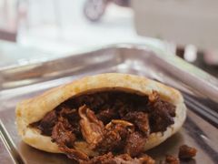 火烧夹肉-清真-戏楼王记牛肉面
