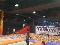 -Tenker Club弹刻极限主题公园 · 蹦床 · 团建 · 生日派对(大关店)