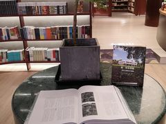 -二酉书店TOYOU BOOKS