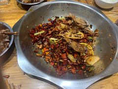 爆辣干锅鸭头-安诚居干锅鸭头(八角店)