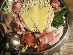 -恩你小木屋·韩式料理(假日广场店)