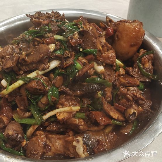 烧鸡婆美食店