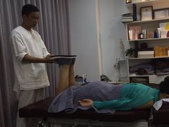 -修申骨雕小颜脊柱骨盆管理产后修复