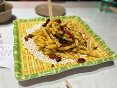 -肥肥虾庄·金牌油焖大虾(首义路店)