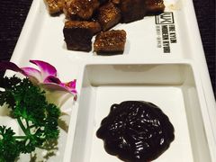 -HIHE Bistro·Oyster Bar(华熙live店)