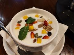 意式酸奶水果捞-斯比特花园西餐厅(东方商厦店)