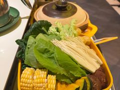 -润园四季椰子鸡火锅(卓越INTOWN店)