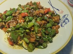 -轻捞慢起面馆(新世界百货店)