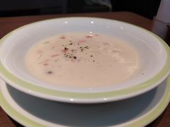 奶油海鲜浓汤-萨莉亚意式餐厅(杭州西溪龙湖天街店)