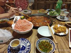 -旧街市鲜货老火锅(大光路店)