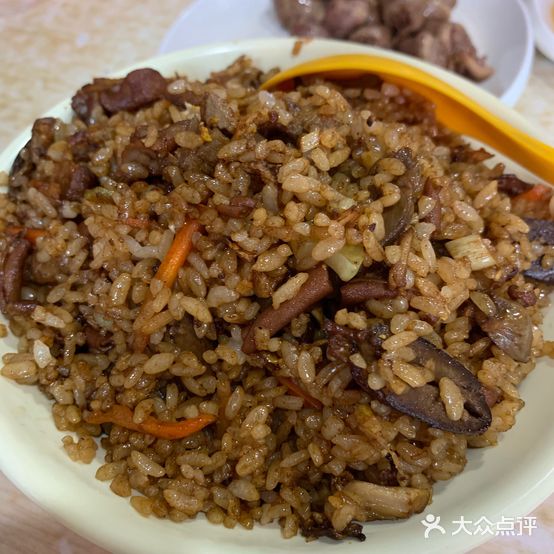 子山新燕我靠馋吧(昆区中央大道店)