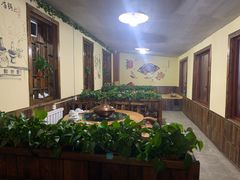 -果松木炭酸菜铜火锅·外婆参鸡汤